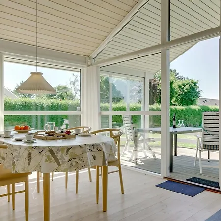בית נופש Maybritt - 100m From The Sea By Interhome אוטרופ