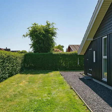 Maybritt - 100m From The Sea By Interhome